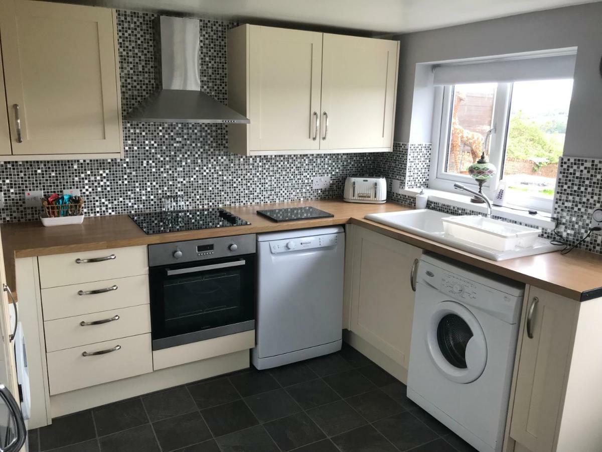 Villa Valley View / Gwel Y Cwm Ammanford Exterior foto