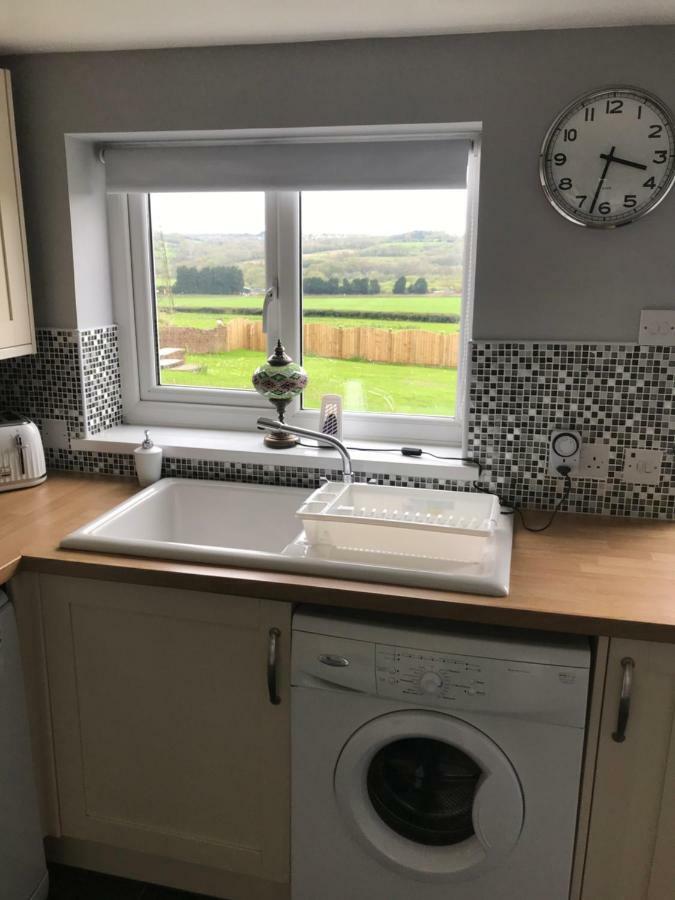 Villa Valley View / Gwel Y Cwm Ammanford Exterior foto